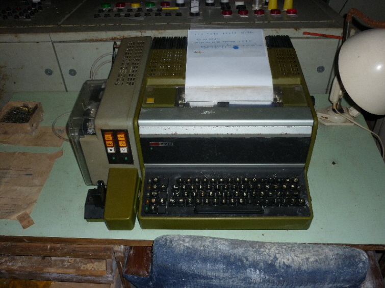 Die damals modernste elektronische Fernschreibmaschine